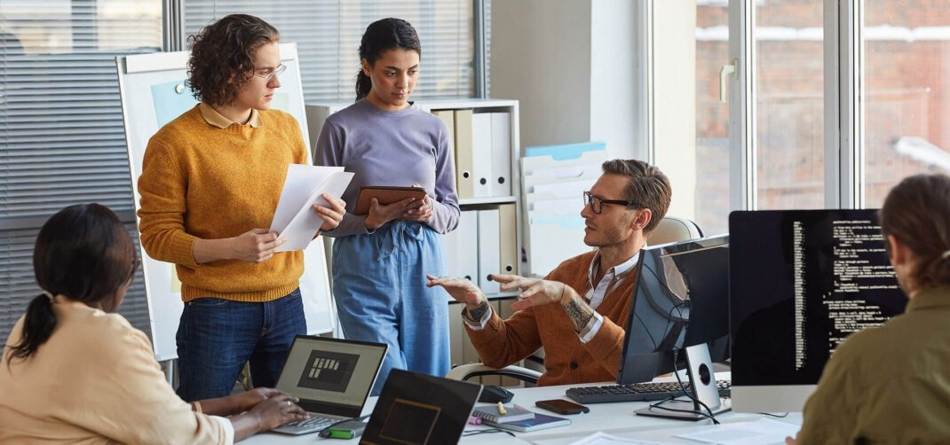 Bridge Strategy and Performance with Professional Fractional CMO Support